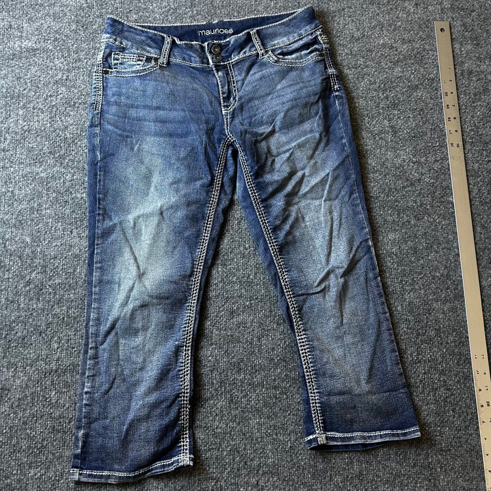 Maurices Capri Jeans Womens Size 5/6 Blue Medium Wash Thick Stitch Cropped Denim